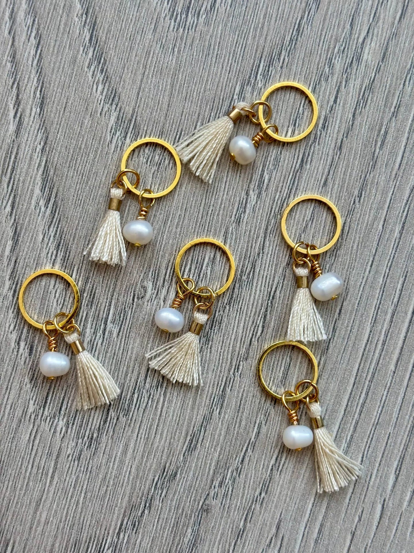 Pearl and Tassel Stitch Marker