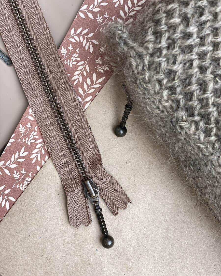 28 cm Zip for Large Florence Bag by Petite Knit