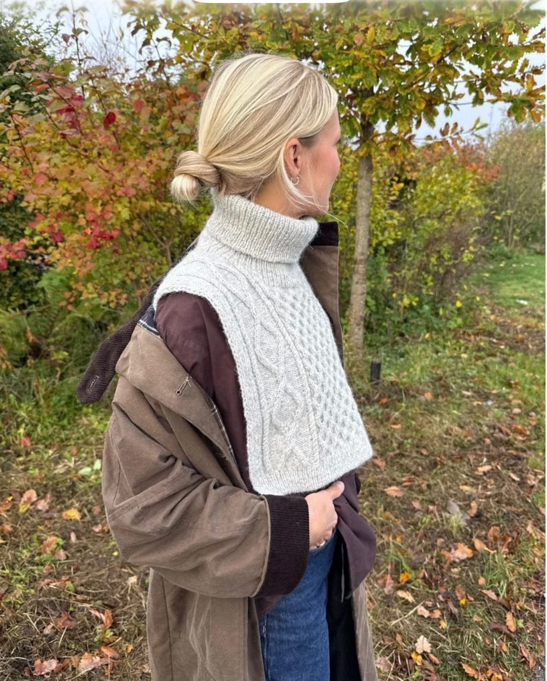 Dagmar Neck by PetiteKnit - Hard copy pattern