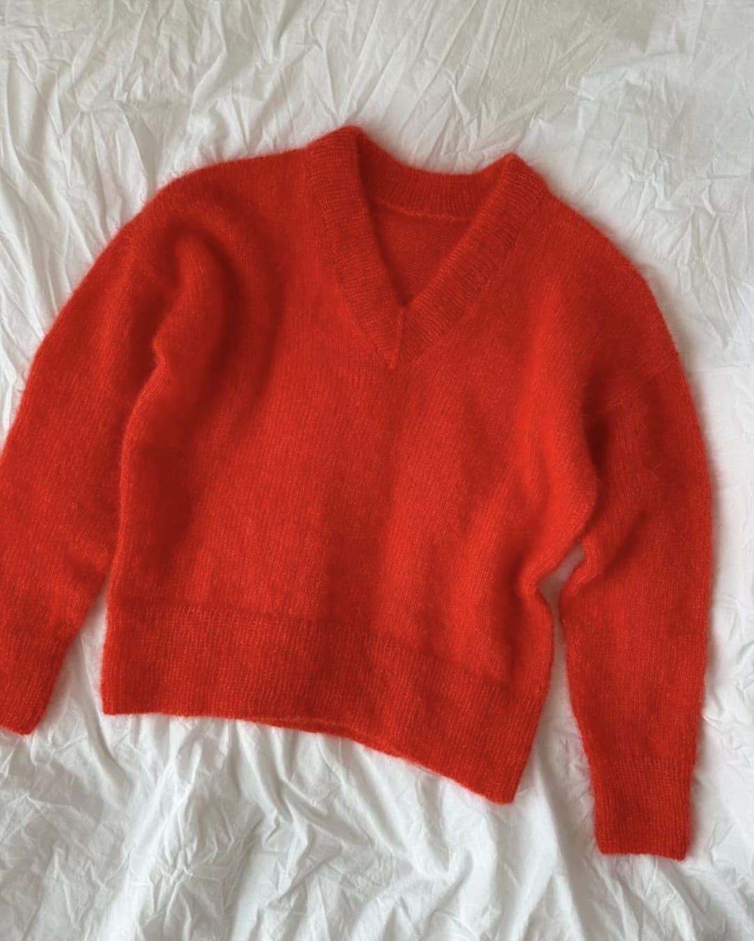 Stockholm Sweater V-Neck by PetiteKnit - Hard copy pattern