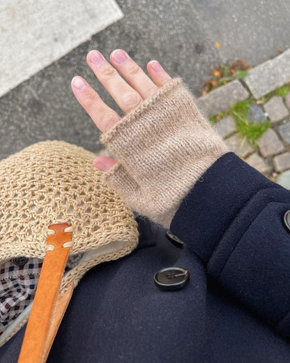 Penny Gloves by PetiteKnit - Hard Copy Pattern