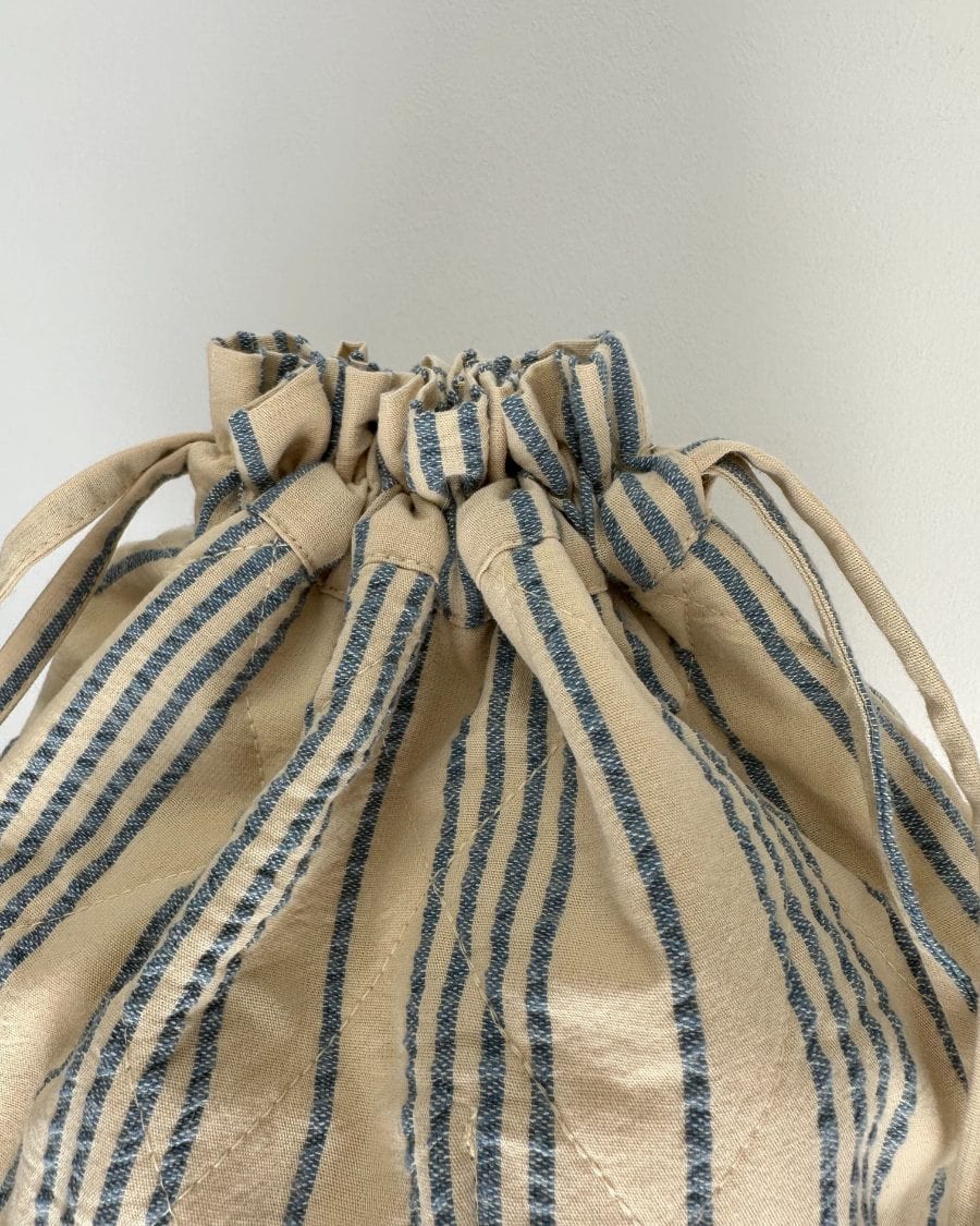 KNITTER'S PROJECT BAG - STRIPED SEERSUCKER by PetiteKnit