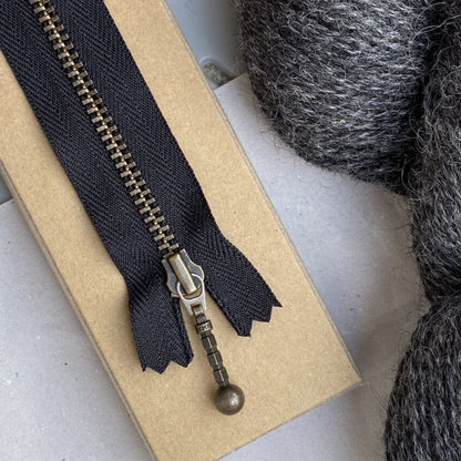 17cm Zipper for Honey Clutch / Honey Purse Medium by Petite Knit