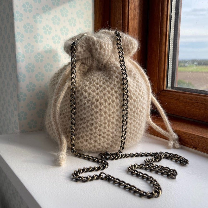 Honey Bucket Bag Printed Pattern by Petite Knit