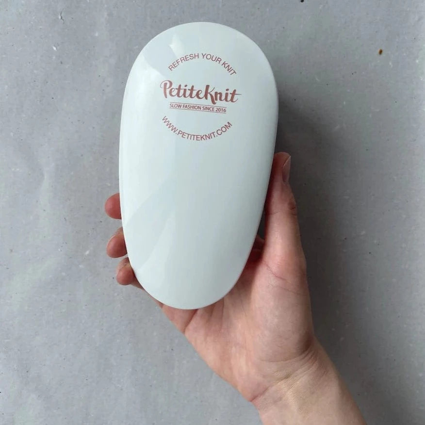 "Refresh Your Knit With PetiteKnit" - Lint Remover